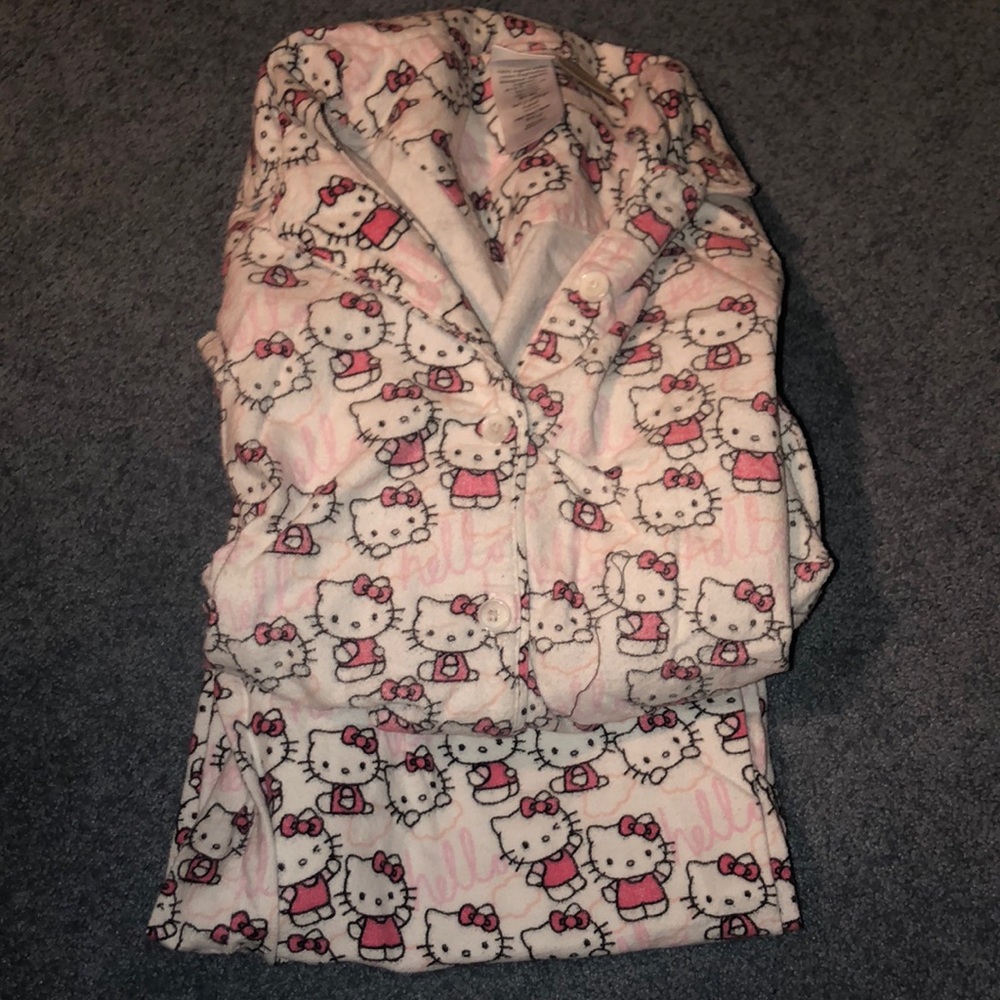 Hello Kitty Pajama Set